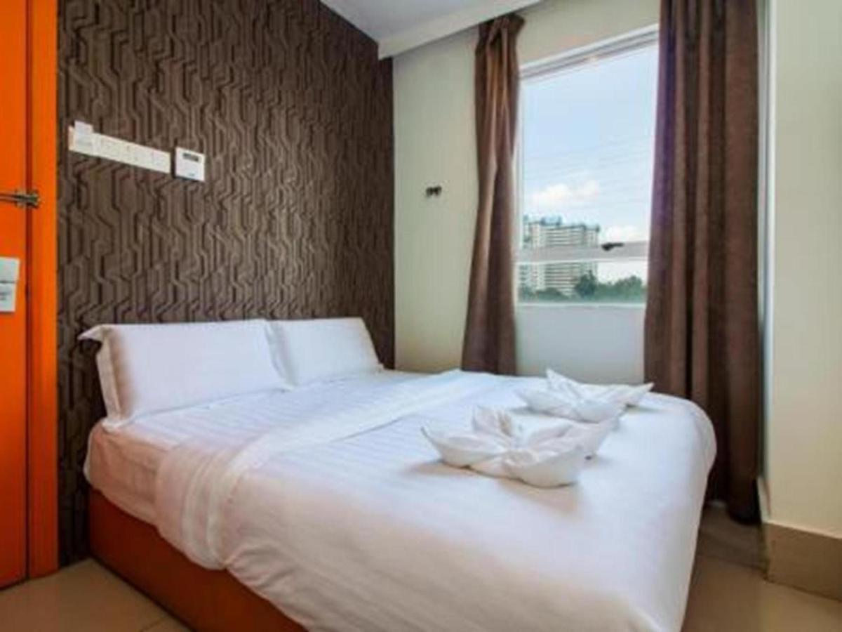 1 Hotel Taman Connaught Kuala Lumpur Exteriér fotografie